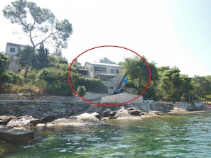靠近海滩
