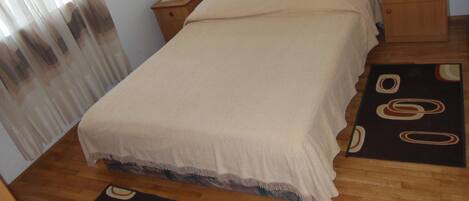 アパートメント (A1)