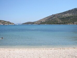 Beach nearby - Apartments Ivan (Marina)