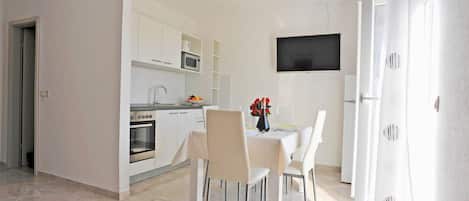 Apartment (A3) | Private kitchen