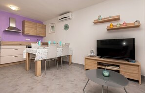 Apartment (A1) | Private kitchen - Apartment Green (Dugi Rat)
