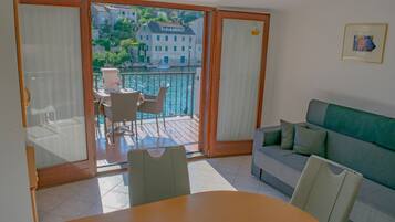 Apartment (A2) | Living room