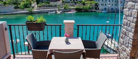 Apartment (A1) | Balcony