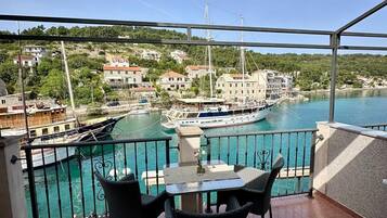 Apartment (A2) | Outdoor dining