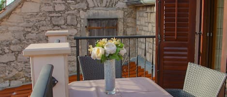 Apartment (A3) | Balcony