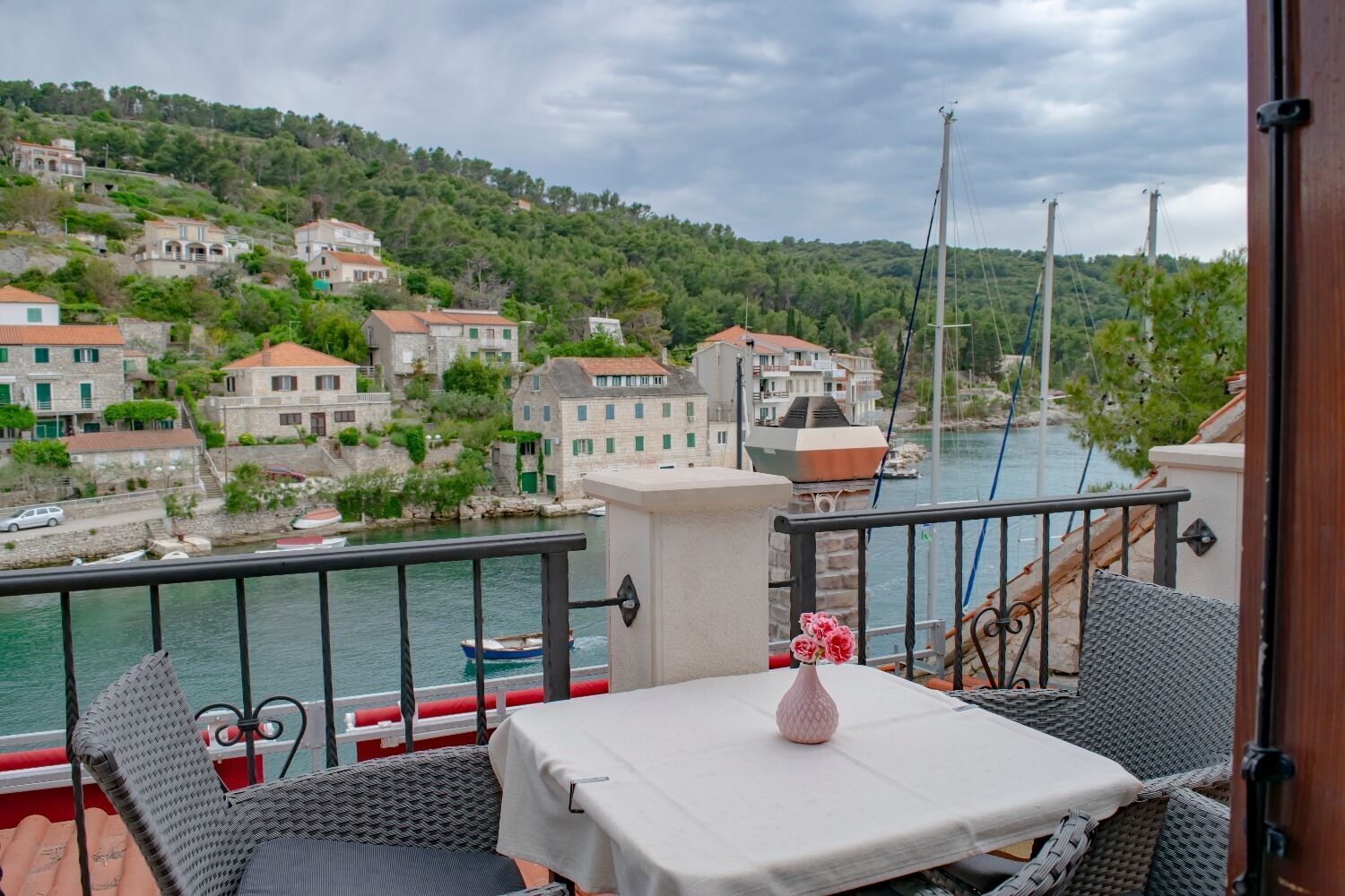 Apartment (A3) | Balcony