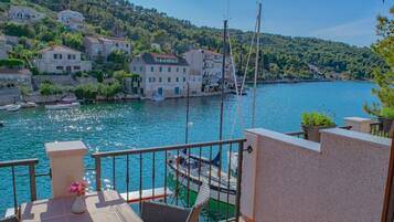 Apartment (A2) | Balcony