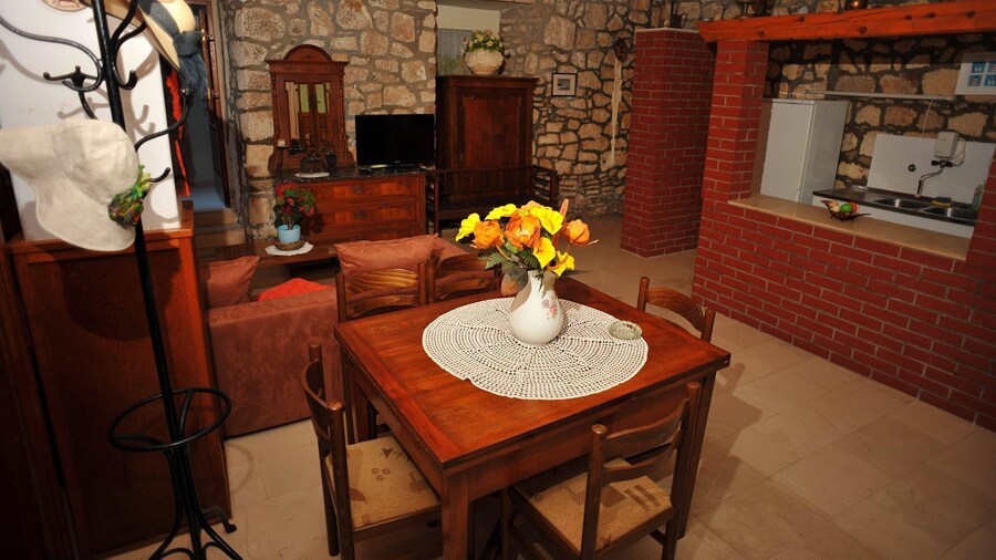 Apartments Piv