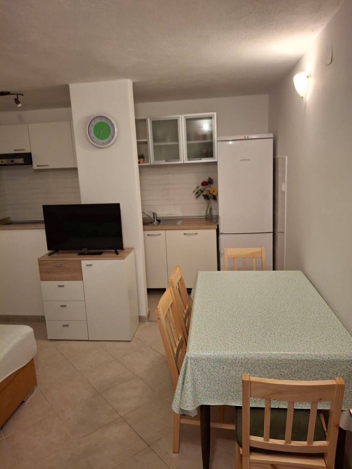 Apartment (A2) | Private kitchen | Fridge, microwave, oven, stovetop
