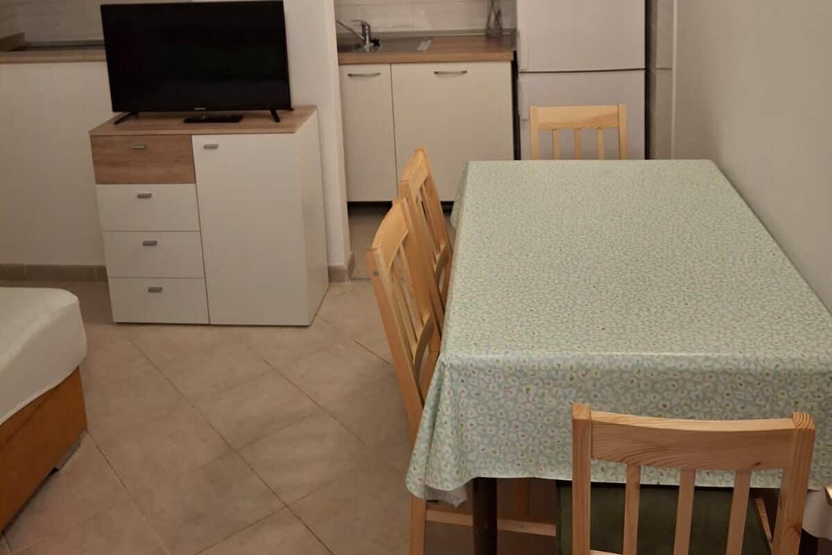 Apartment (A2) | Private kitchen | Fridge, microwave, oven, stovetop