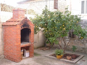 BBQ/picnic area - Apartment Tenara (Vis)