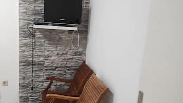 Căn hộ (A1) | Phòng khách