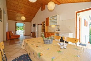 Apartment (A6) | Dining - Apartments Josip (Jelsa)
