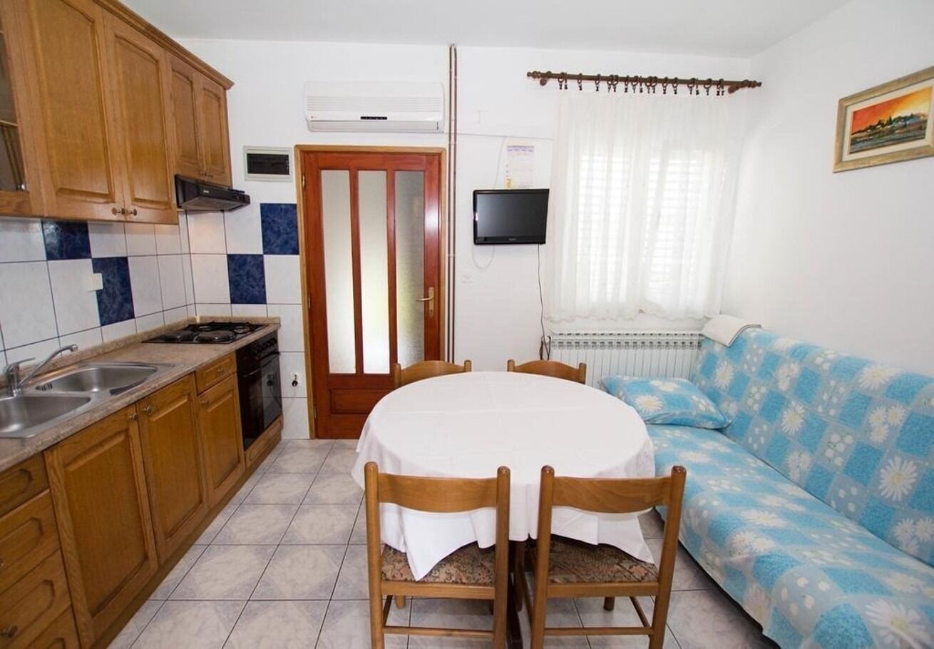 Apartment (A6) | Private kitchen