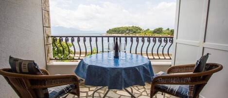 Studio (A4) | Balcony