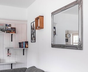 Apartment (A1) | Interior detail - Apartment Martina (Tisno)