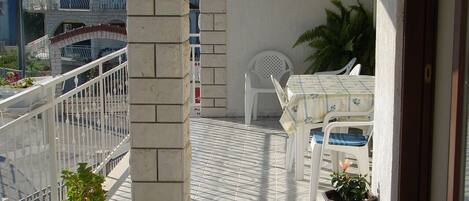 Apartment (A1) | Courtyard