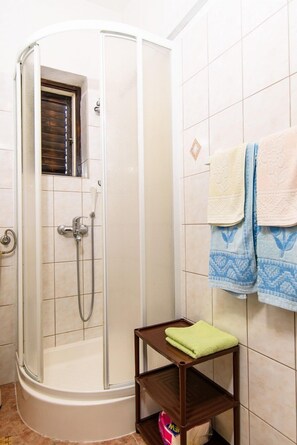Bathroom - Apartment VV (Seget)