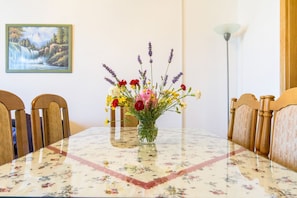 Apartment (A3) | Speisen