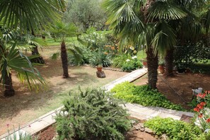 Apartment (A1) | Terrace/patio - Apartments Araz (Vodice)