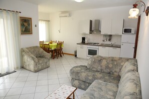 Apartment (A1) | Living room - Apartments Araz (Vodice)