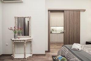 1 bedroom, iron/ironing board, free WiFi, bed sheets - Socrates - Premium Athenian Apartment near Acropolis (Athina)