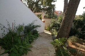 Building design - Apartments Dinka (Supetar)