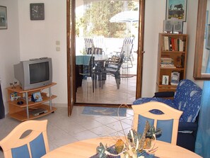 Apartment (A2) | Living room - Apartments Dinka (Supetar)