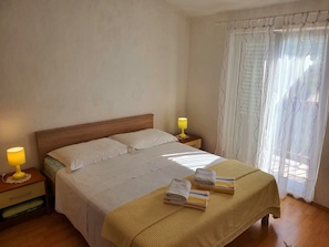 Apartment (A2) | Iron/ironing board, free WiFi - Apartments Nina (Seget)