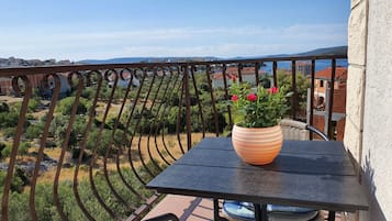 Apartment (A2) | Terrace/patio