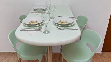 Apartment (A1) | Dining