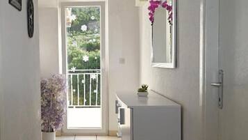 Apartment (A3) | Hallway