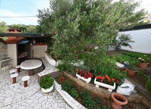 Courtyard - Apartment Mihovilovic (Split)