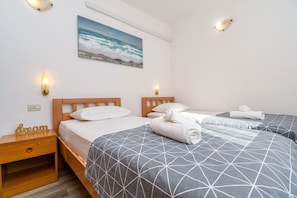Apartment (A2) | Free WiFi - Apartment Mara (Okrug)