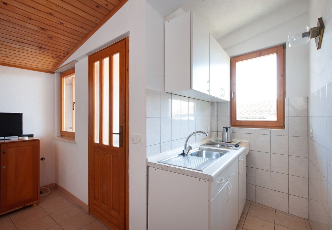 Apartment (A3) | Private kitchen