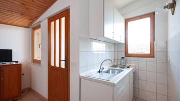 Apartment (A3) | Private kitchen