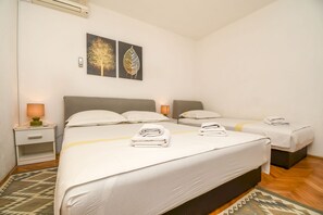 Apartment (A1) - Apartment Zeljko (Makarska)