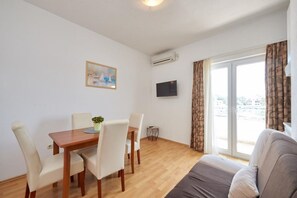 Apartment (A3) | Living room - Apartment Mare (Seget)