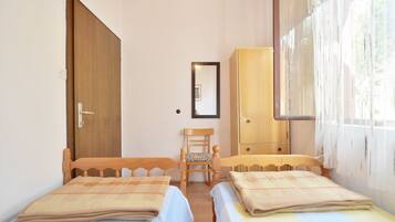 Apartment (A3) | Iron/ironing board, free WiFi