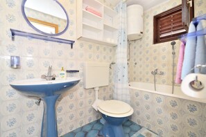 Studio (A1) | Bathroom - Apartments Goran (Brela)
