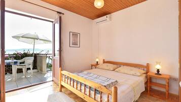 Apartment (A3) | Iron/ironing board, free WiFi