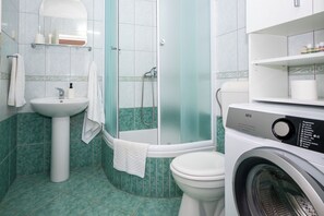 Apartment (A1) | Bathroom - Apartments Antisa (Tucepi)