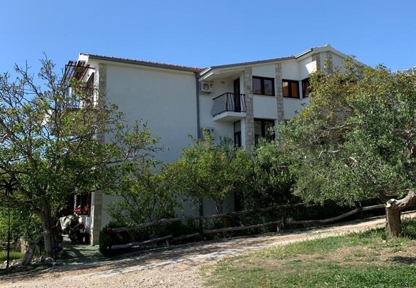 Exterior - Apartments Antisa (Tucepi)