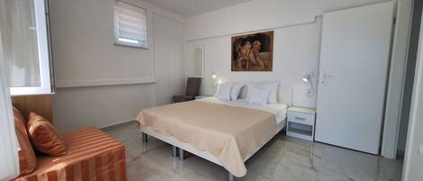 アパートメント (A1)