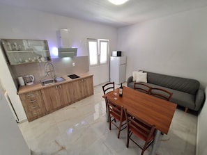Apartment (A1) | Private kitchen - Apartment Graciela (Gradac)