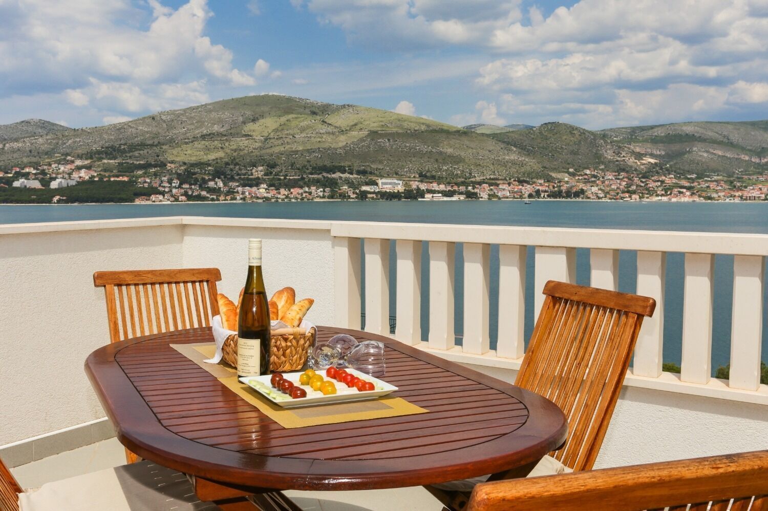 House | Terrace/patio