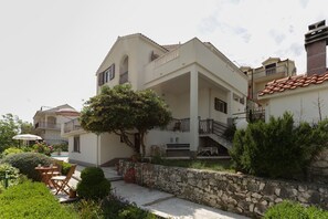Exterior - House Dupla (Okrug)