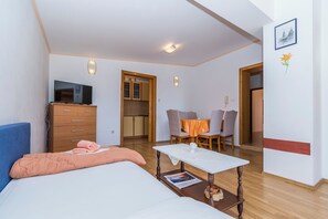 Apartment (A4) | Living room
