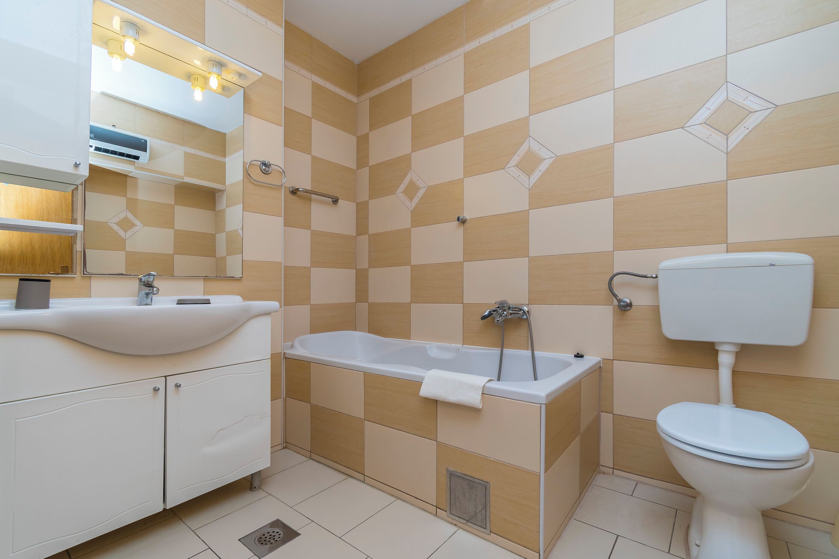 Apartment (A4) | Bathroom