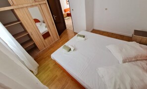 Apartament (A5) | Planxa i posts de planxar i wifi gratuïta 